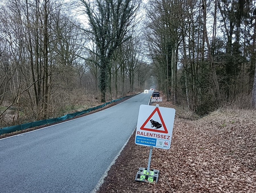 Panneau de signalisation sauvetage des batraciens