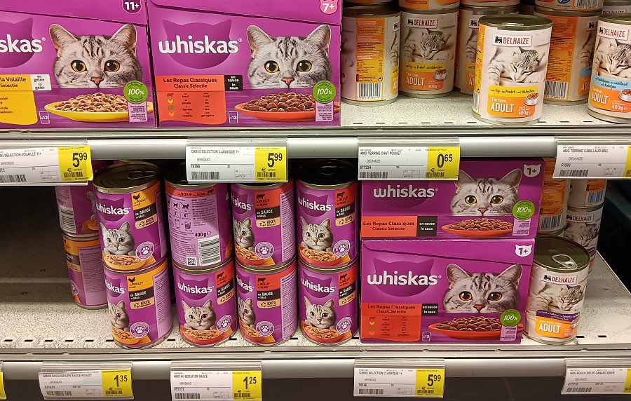 Sachets et boites de pâtée pour chats